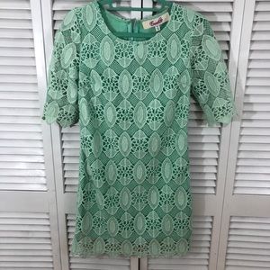 Emmelee dress in mint lace - XS